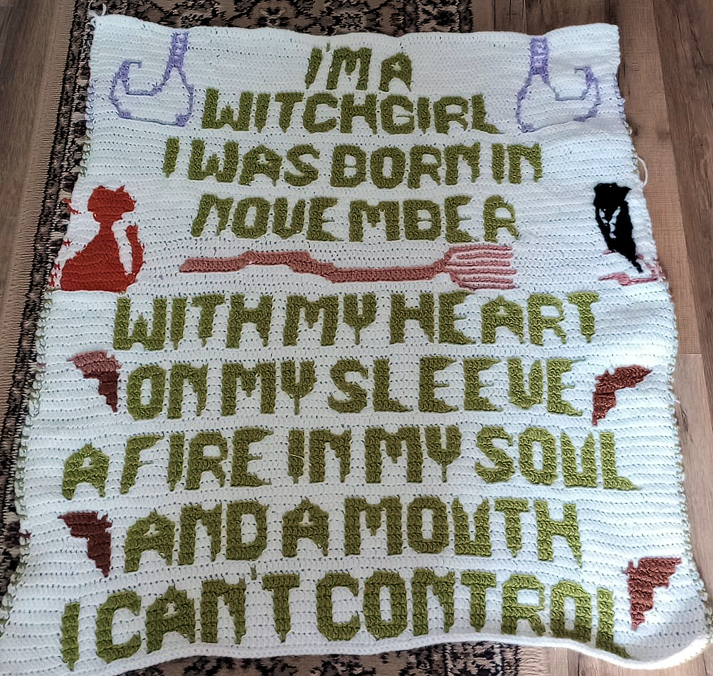 12 Mosaic Witch girl pattern