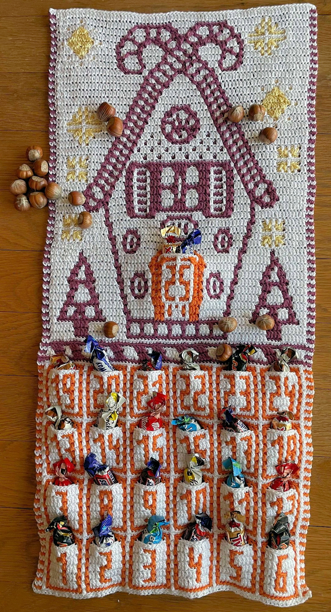 Mosaic Advent calendar 2024 pattern
