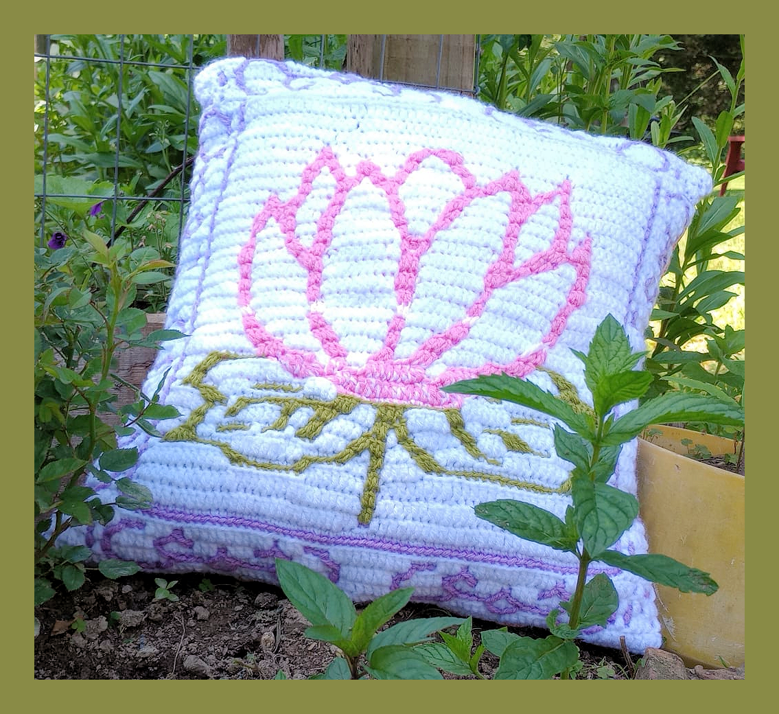 Mosaic Birth flowers waterlily pattern