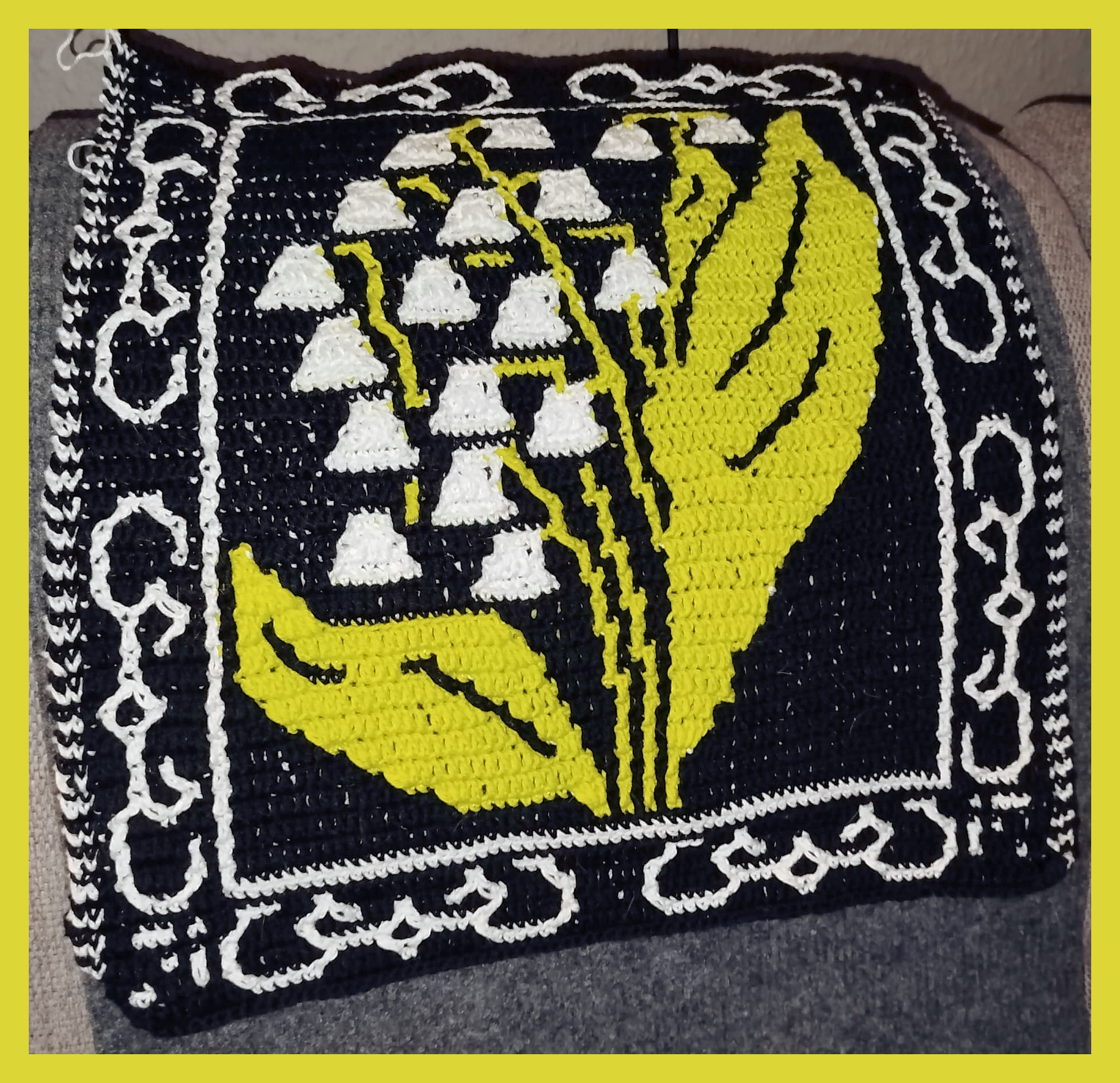 Mosaic lily of the valley pattern