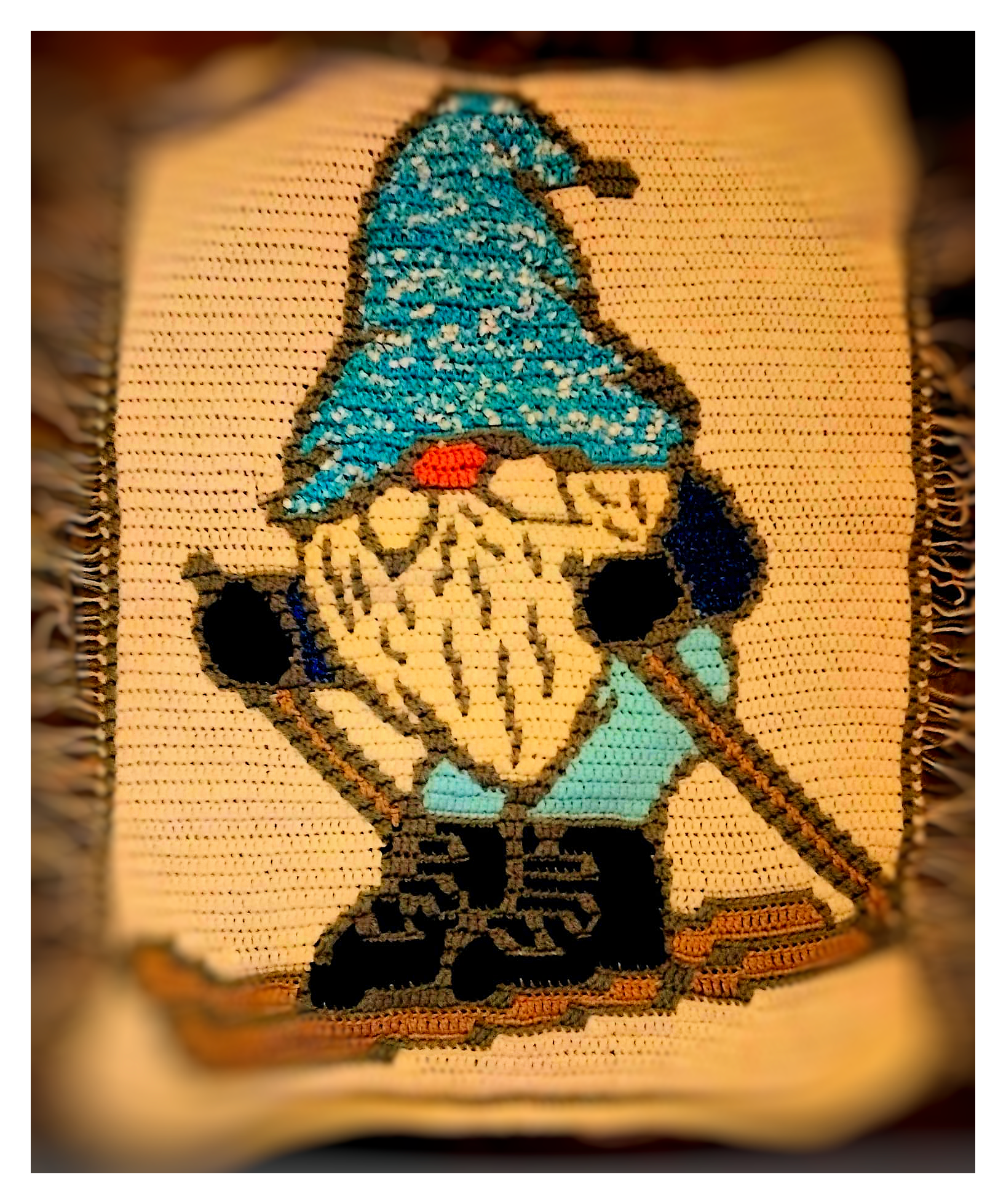 Mosaic Skiing gnome pattern