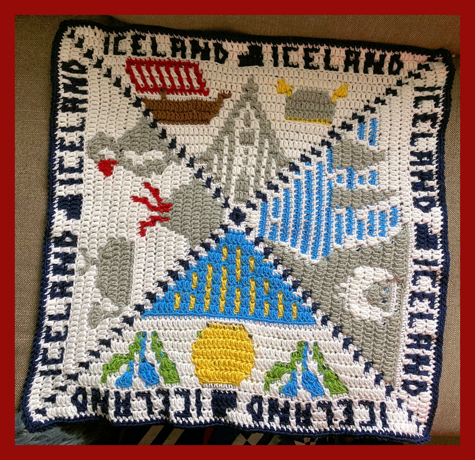 Mosaic trip Iceland pattern