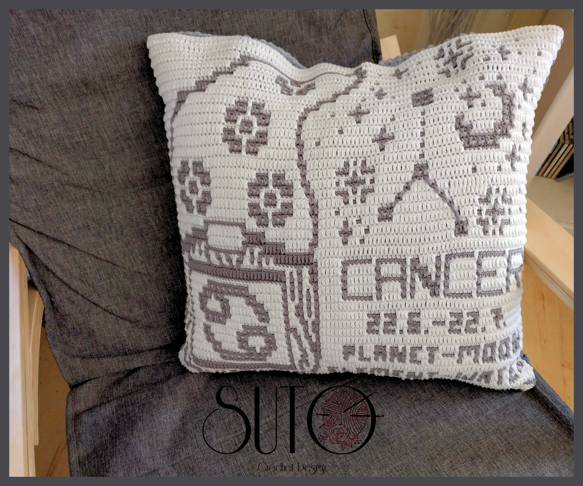 Zodiac Sign Gnome Cancer pattern