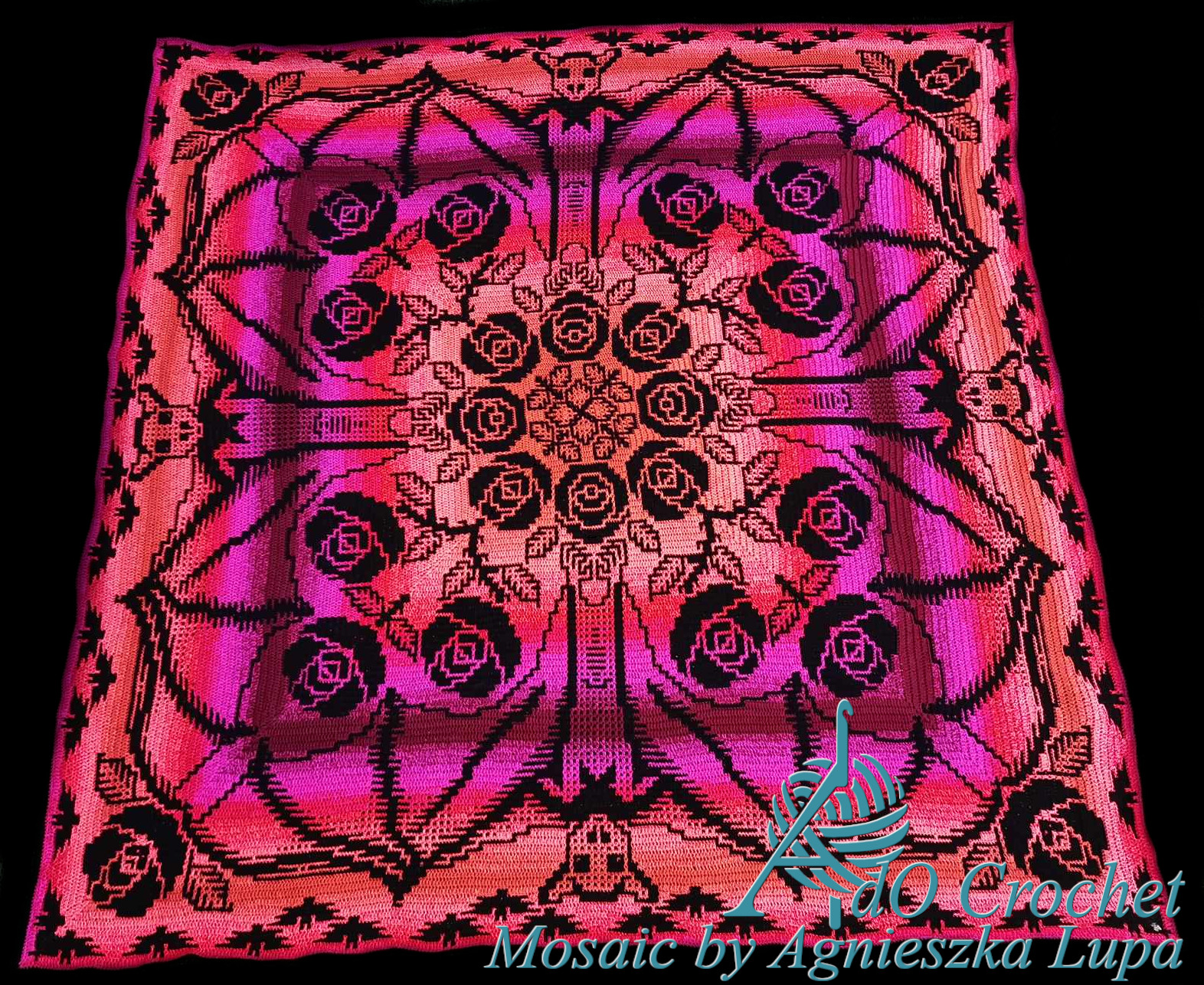 Bats 'n Roses (A subtle Halloween pattern) pattern