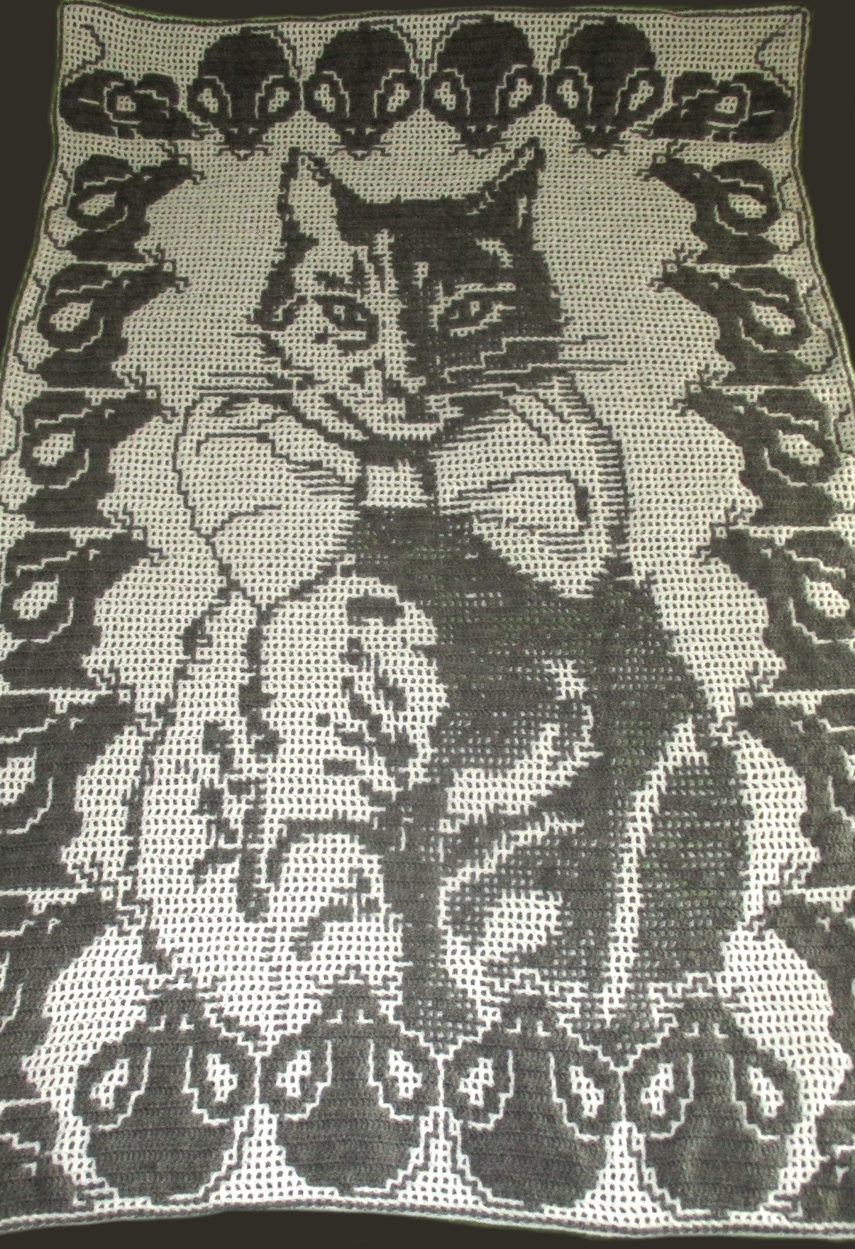 Cat, King of Mice pattern